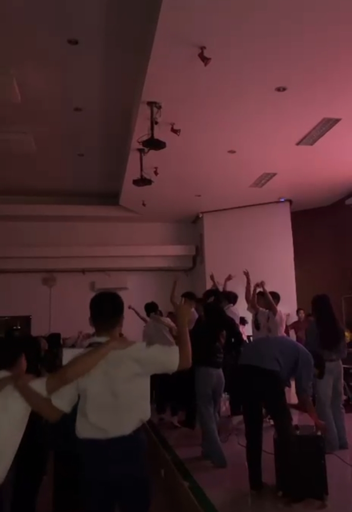 Band Togetherness // 12
