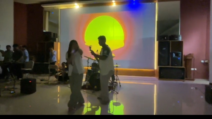 Live Stage Showcase // 05